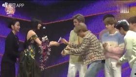 国产爱豆舞台视频,燃情演绎青春风采