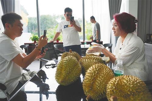 国产吴梦梦榴莲视频,激情四溢的视觉盛宴